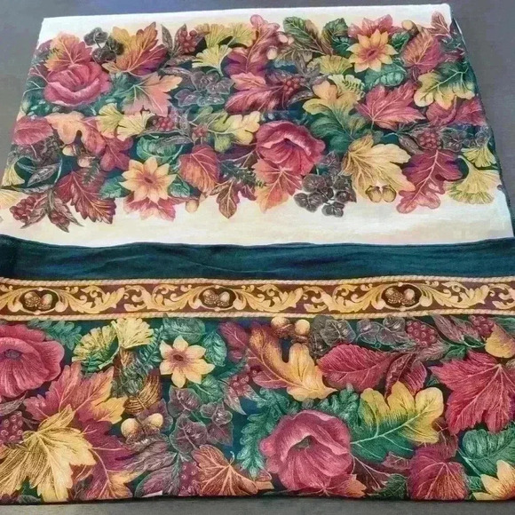 Autumn Blooms Tablecloth 60x90 - Picture 6 of 6